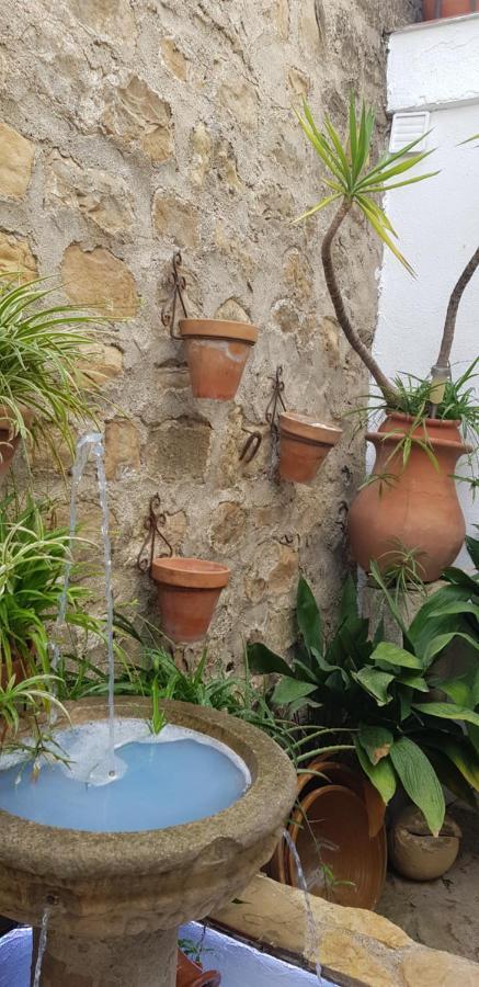 La Casa Del Pintor - Estudio De Arte En Baeza Buitenkant foto