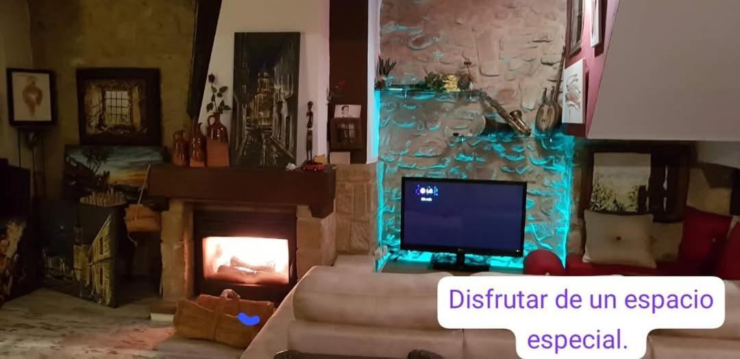 La Casa Del Pintor - Estudio De Arte En Baeza Buitenkant foto
